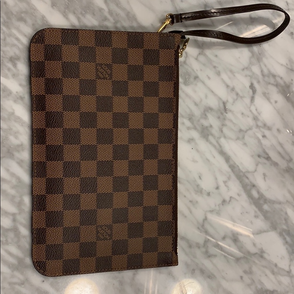 Louis Vuitton Damier ebene clutch